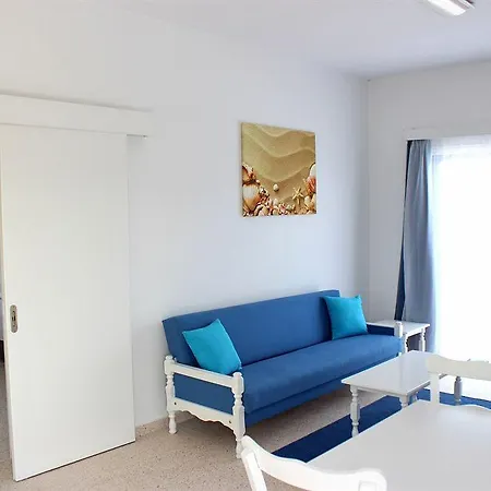 Flokkas Aparthotel 2*