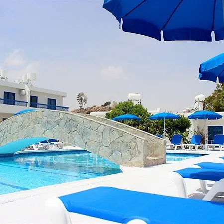 Aparthotel Flokkas