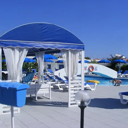 Flokkas Aparthotel Protaras