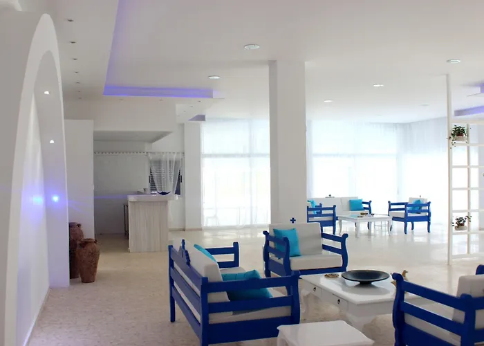 Ξενοδοχείο με διαμερίσματα Flokkas