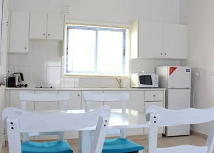 Flokkas Aparthotel 4*