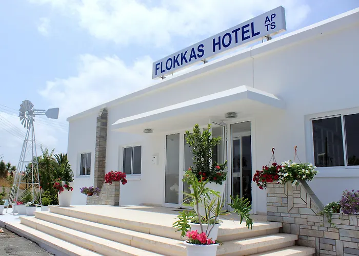 Flokkas Ξενοδοχείο με διαμερίσματα Πρωταράς